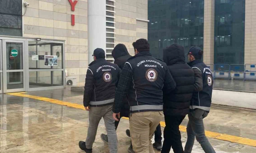 Elazığ'da göçmen kaçakçılığı operasyonu: 16 yabancı uyruklu şahıs yakalandı
