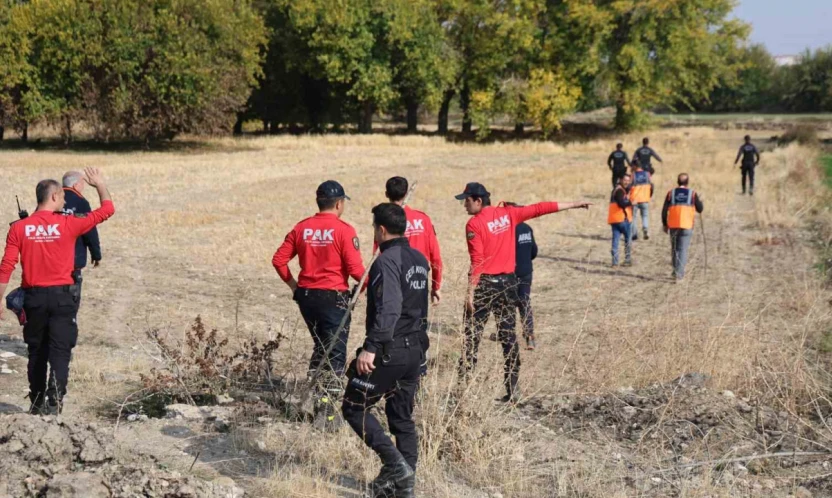 Elazığ'da kaybolan çocuk için ekipler seferber oldu: Çalışmalar sürüyor
