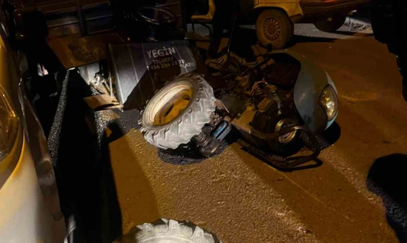 Elazığ'da otomobil ile patpat motoru çarpıştı: 3 yaralı