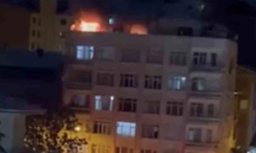Elazığ'da teras katında yangın