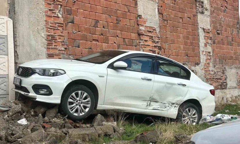 Elazığ'da trafik kazası: 2 yaralı