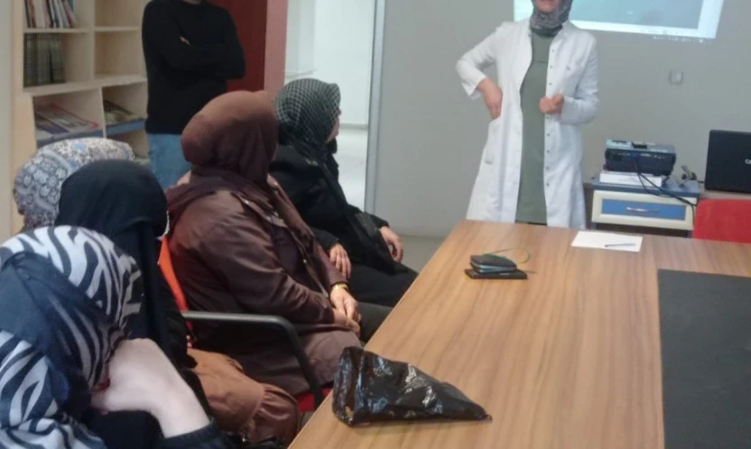 Elazığ'da vatandaşlara sağlık bilgilendirmesi