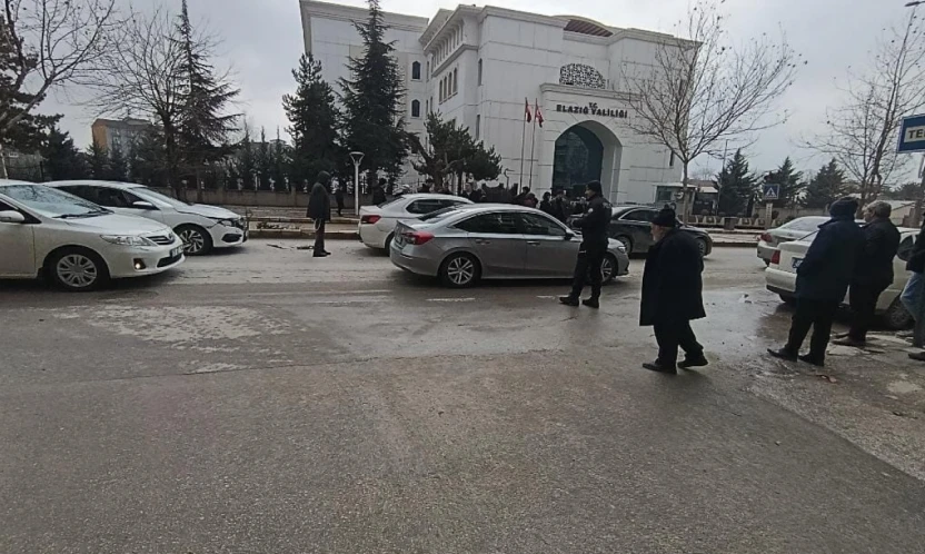 Elazığ'da zincirleme trafik kazası: 1 yaralı