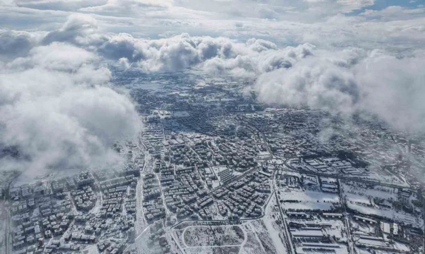 Elazığ'dan İzlanda ve Norveç'i hatırlatan kış manzaraları