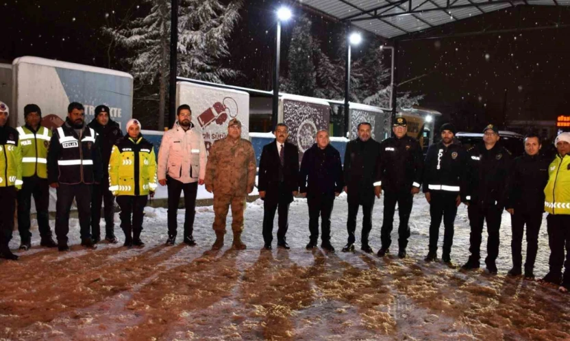Elazığ protokolü, görevi başındaki güvenlik güçleriyle bir araya geldi