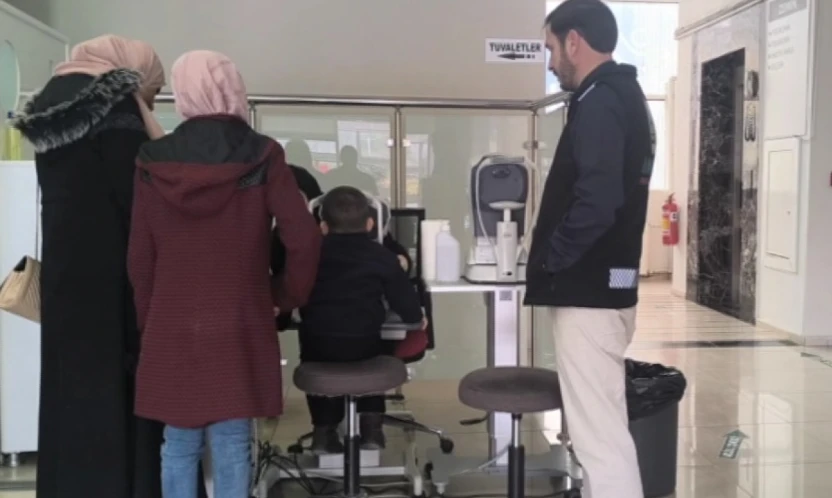Elazığ Umut Kervanı Bir Çocuğun Dünyasını Aydınlattı: Göz Ameliyatı Üstlenildi