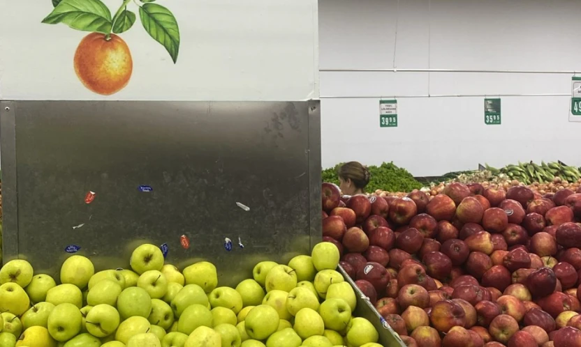 Elazığlı Vatandaş Kıbrıs'taki Fiyatları Görünce Şaşırdı, 'Memleketimizin Kıymetini Bilelim' Dedi