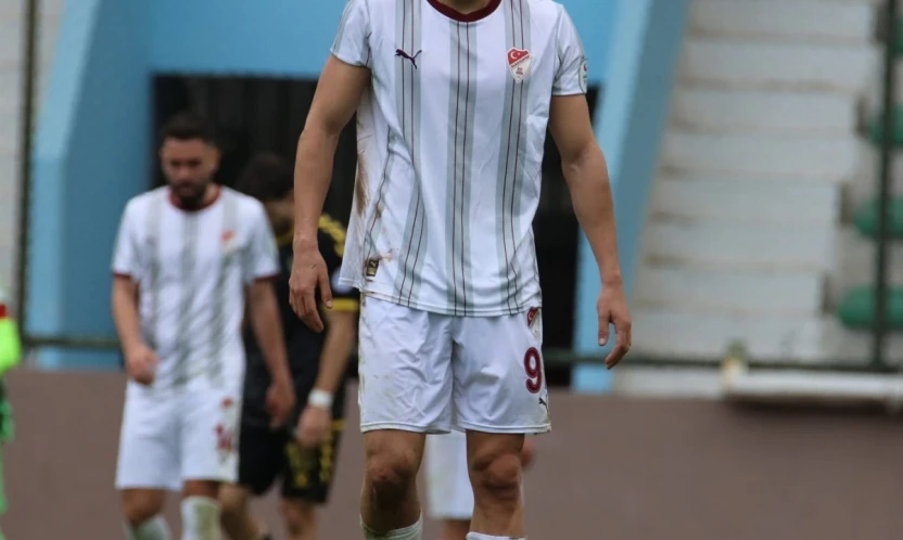 Elazığspor'da Fuat Bavuk affedildi