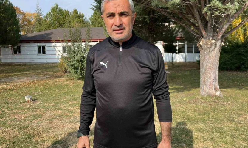 Elazığspor Teknik Direktörü Sarıgül: 'Devre arasına kadar en iyi sonuçları almak istiyoruz'