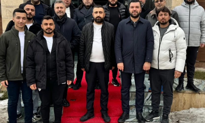 Elazığspor yönetimi, taraftar grup liderleriyle buluştu