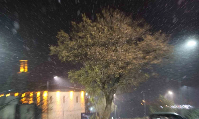 Harput'ta kar yağışı başladı