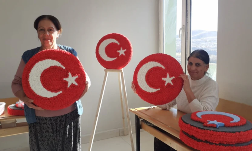 Hozat Kaymakamlığından Kadınlara Destek: 'Hozat Bayrak Projesi' Başladı