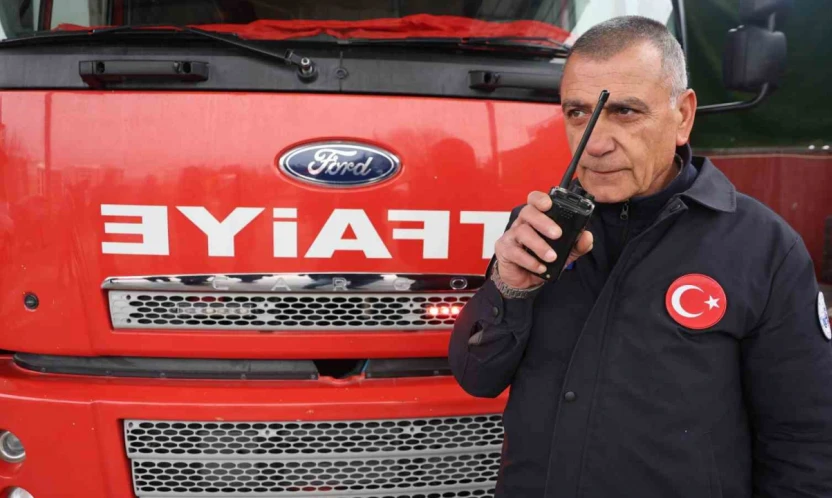 İtfaiye çavuşu 32 yılın ardından son telsiz anonsunu yaparak emekli oldu