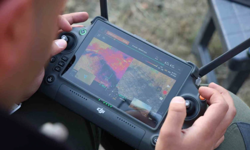 Kaybolan otizmli çocuk, termal dronlarla aranıyor