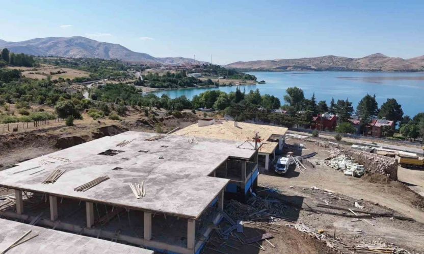 Sivrice Engelsiz Yaşam Merkezi'nde çalışmalar sürüyor