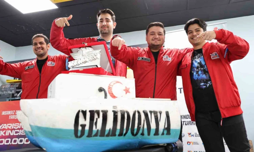 Tam otonom su üstü deniz aracıyla 284 takım arasından Türkiye ikinciliği